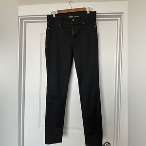 Women’s size 10 Soho New York & Company black high waist leggings.